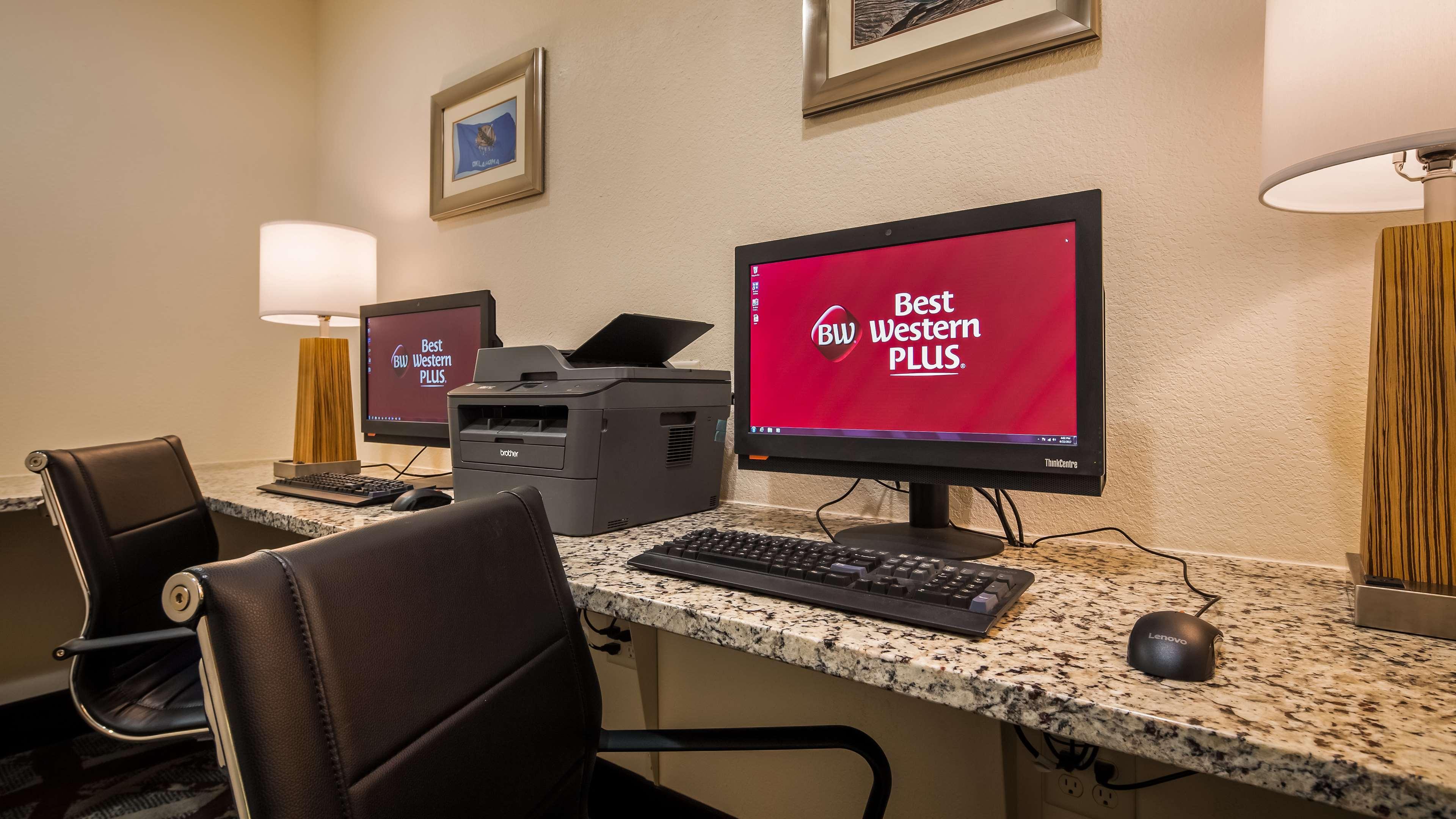 Best Western Plus/Executive Residency Elk City Hotell Exteriör bild