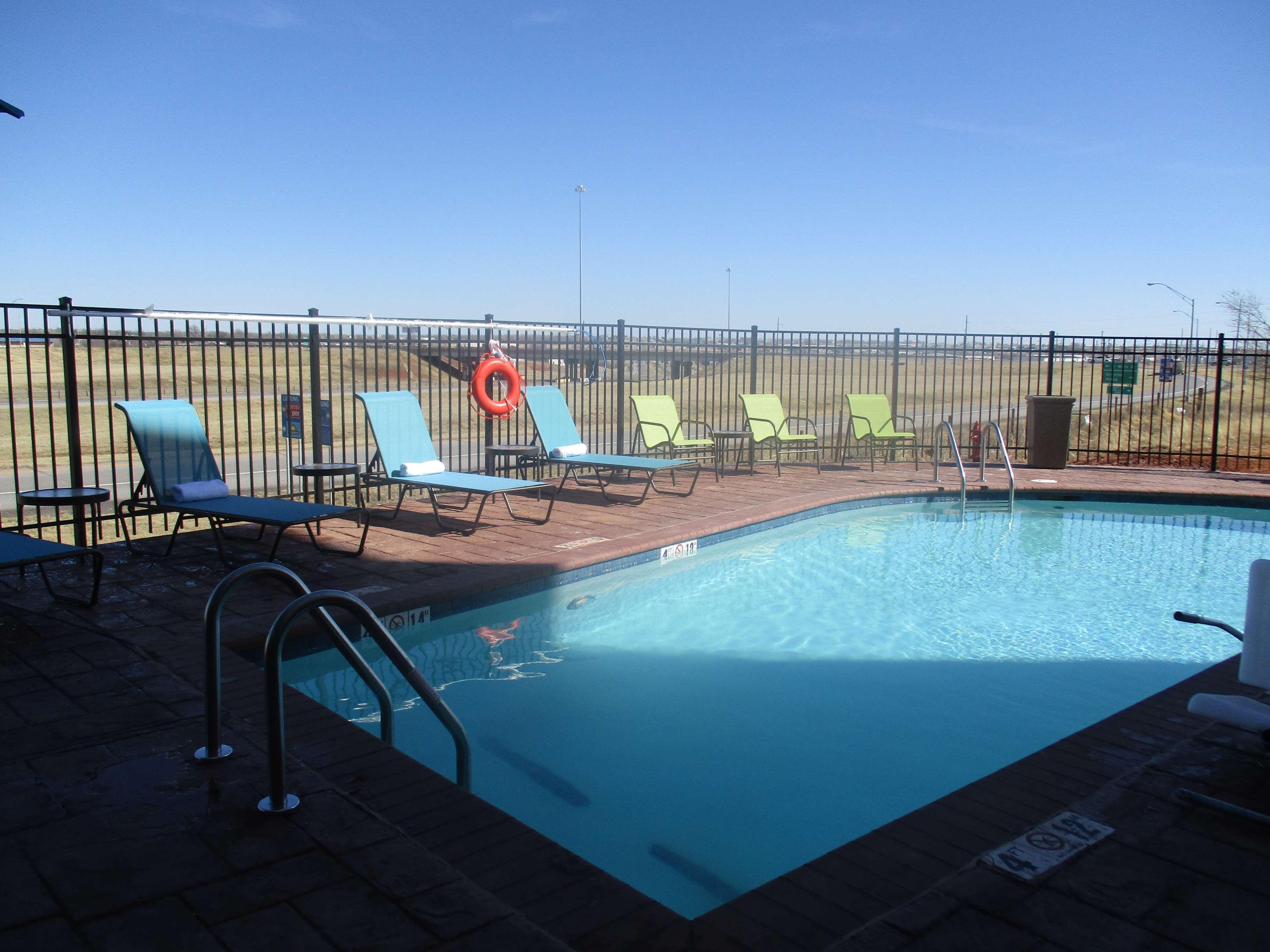 Best Western Plus/Executive Residency Elk City Exteriör bild