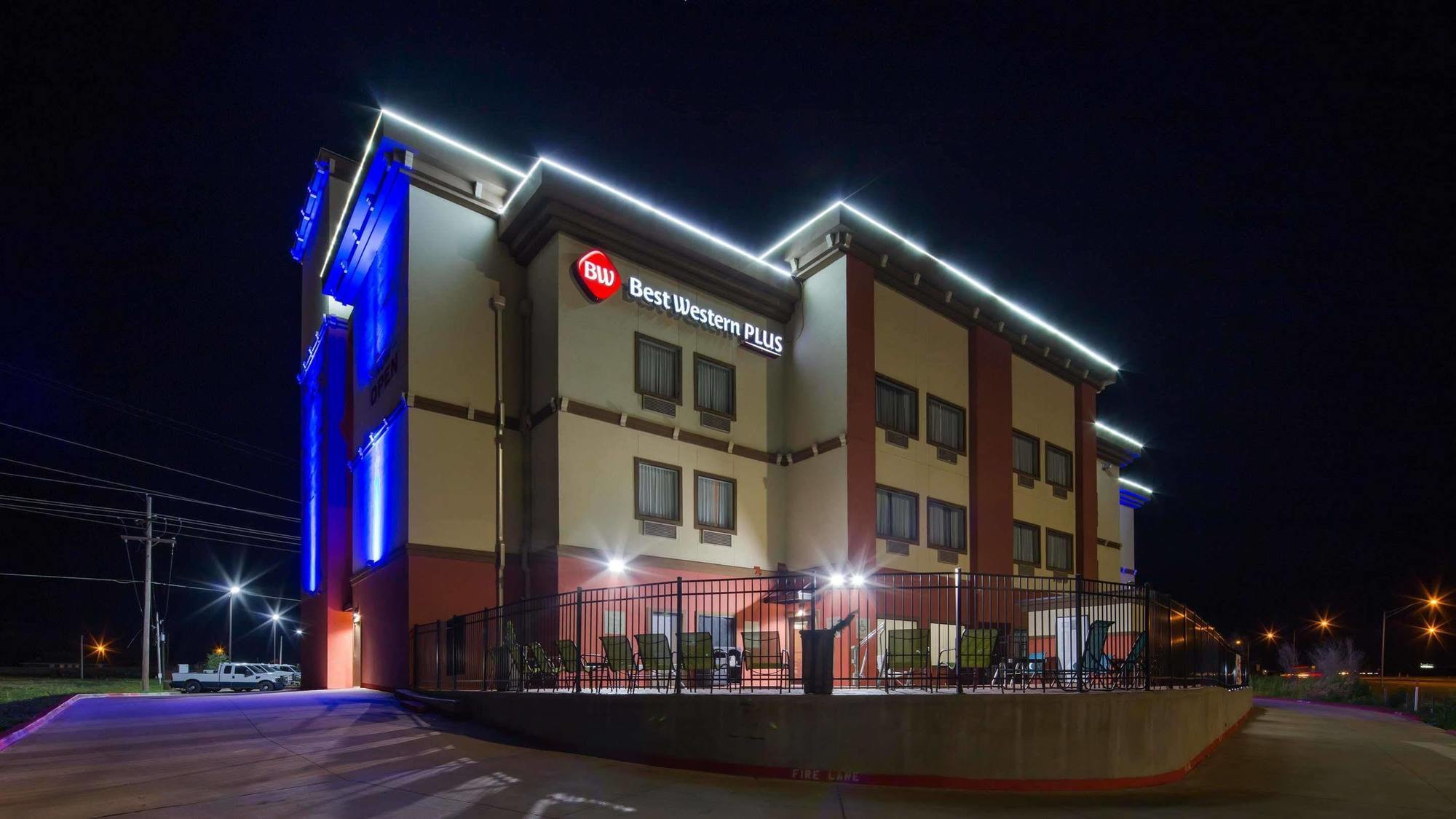 Best Western Plus/Executive Residency Elk City Exteriör bild